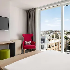 quadro-hotel-trademark-collection-by-wyndham.hotelssaintjulians.com/