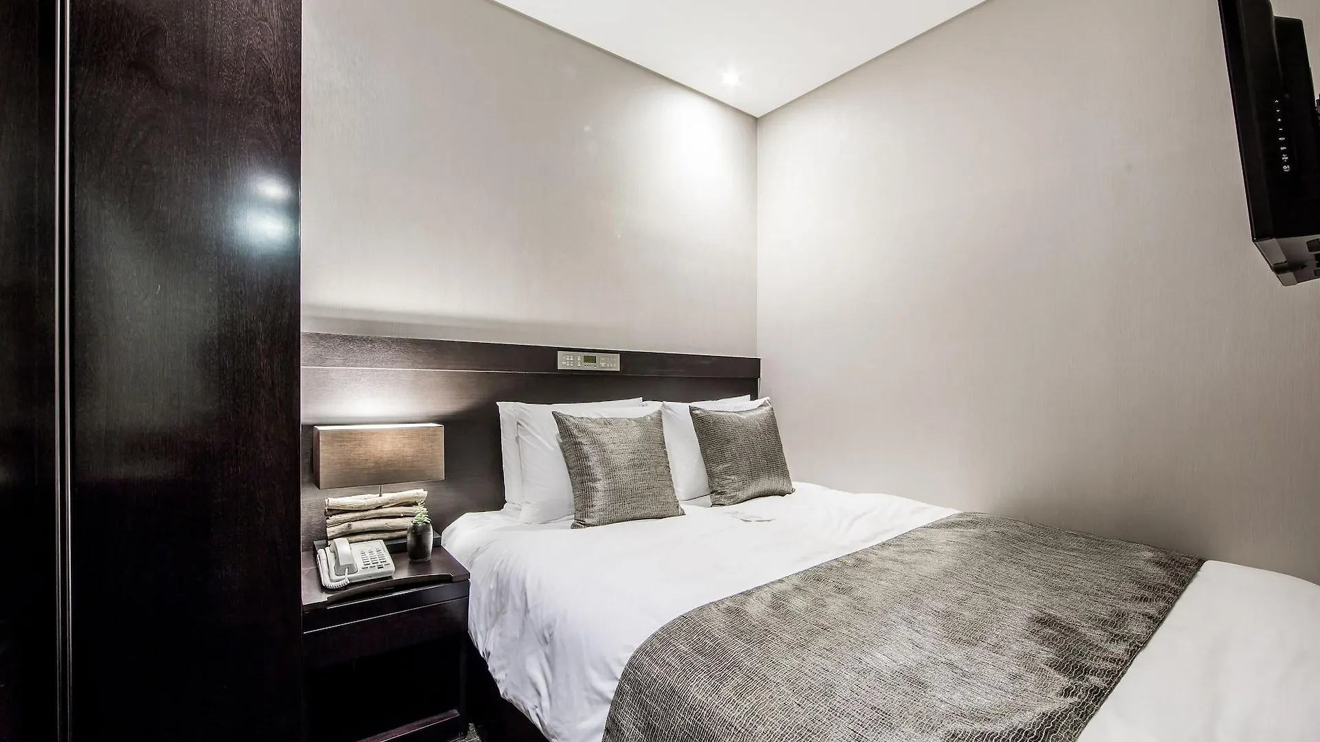 Golden Seoul Hotel 4*,