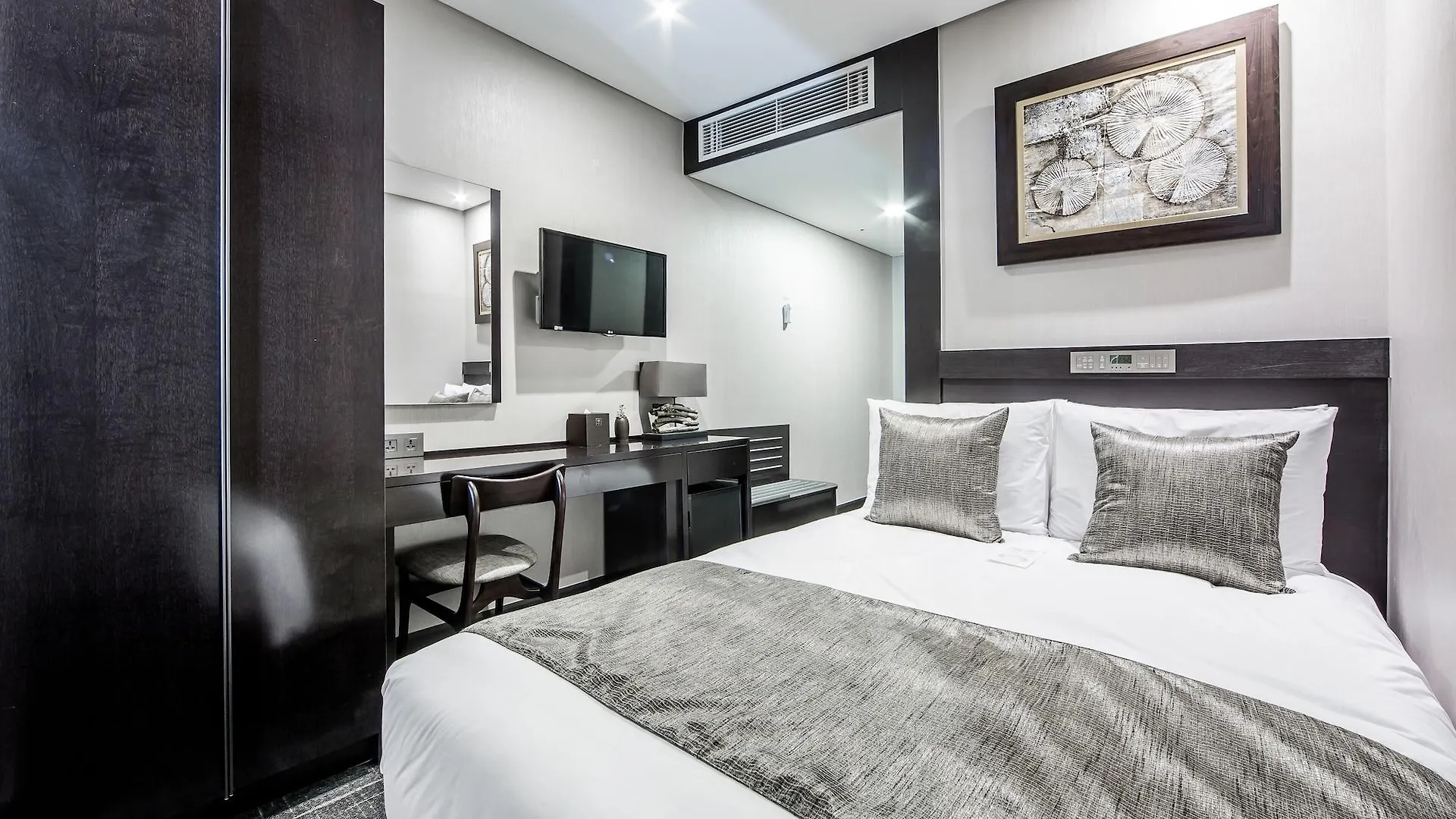 Golden Seoul Hotel 4*,  South Korea